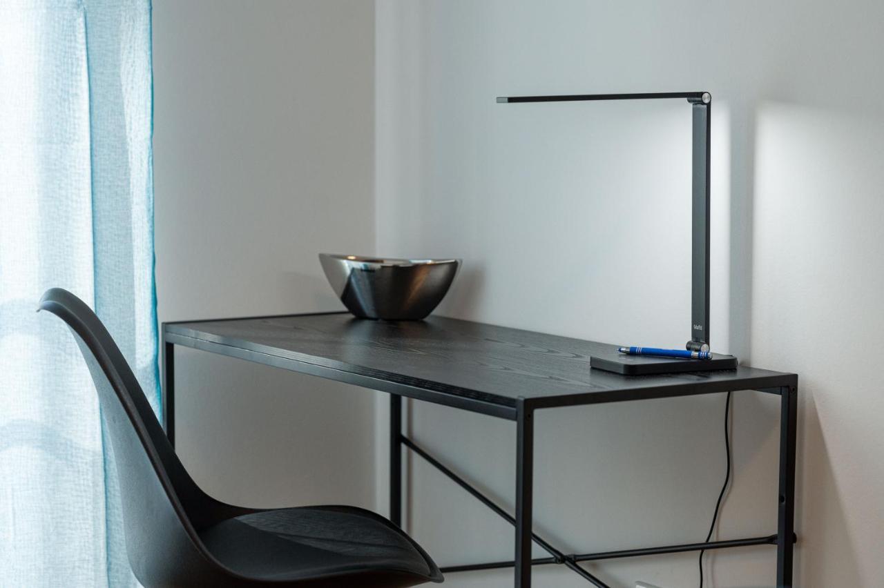Lit Living: Luxus - Box Spring - Parking - Terrace