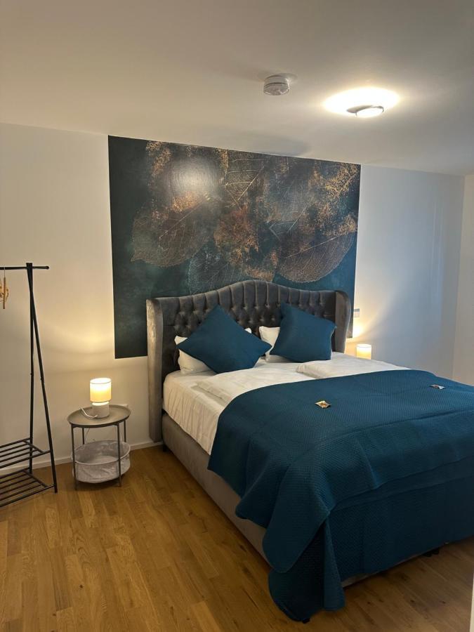 Lit Living: Luxus - Box Spring - Parking - Terrace * Ludwigshafen am Rhein