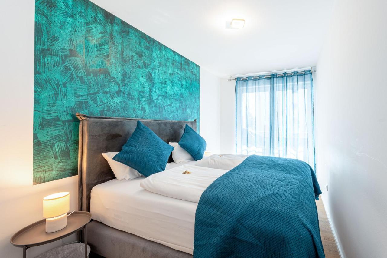 Lit Living: Luxus - Box Spring - Parking - Terrace * Ludwigshafen am Rhein