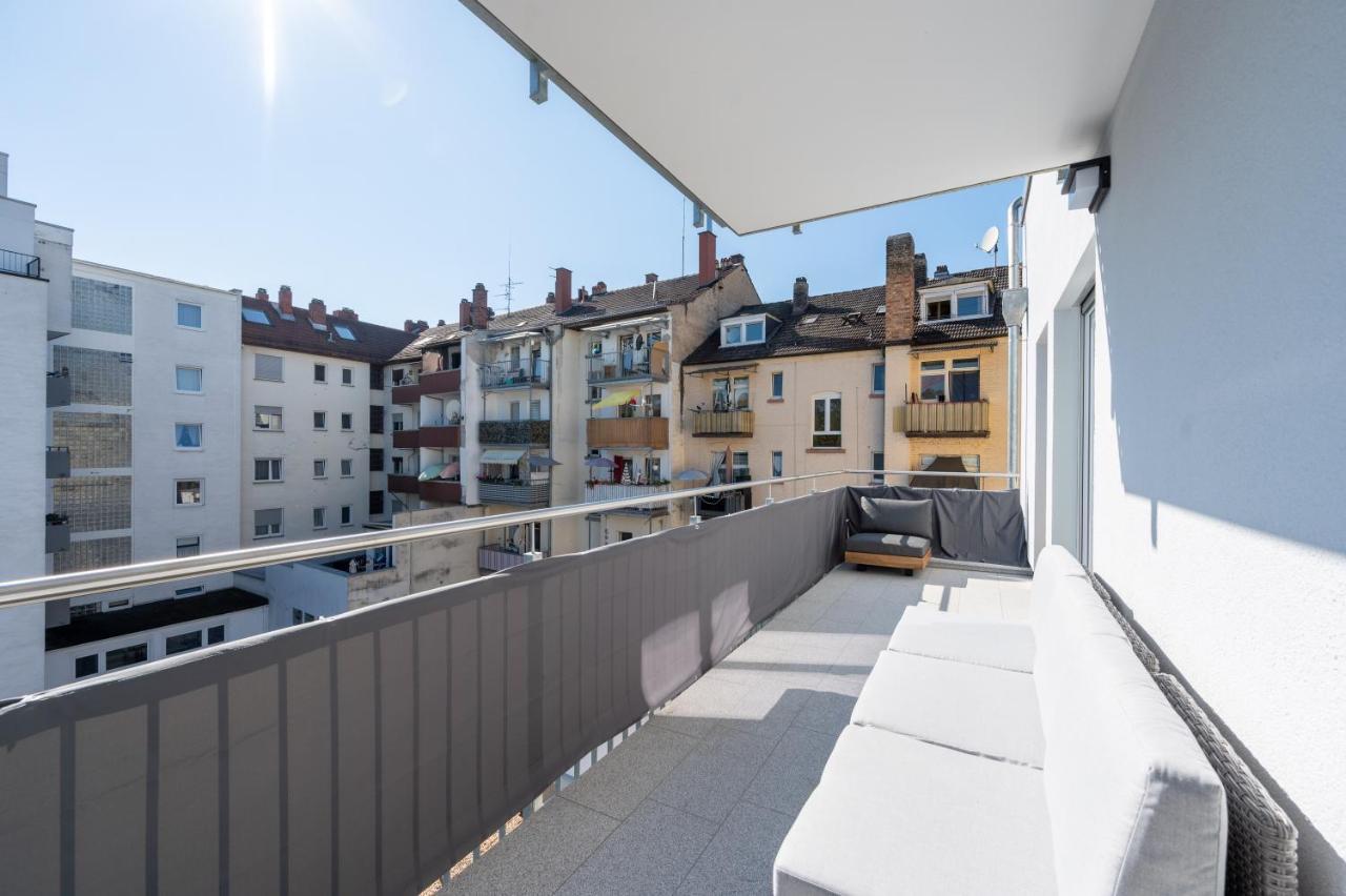 Lit Living: Luxus - Box Spring - Parking - Terrace